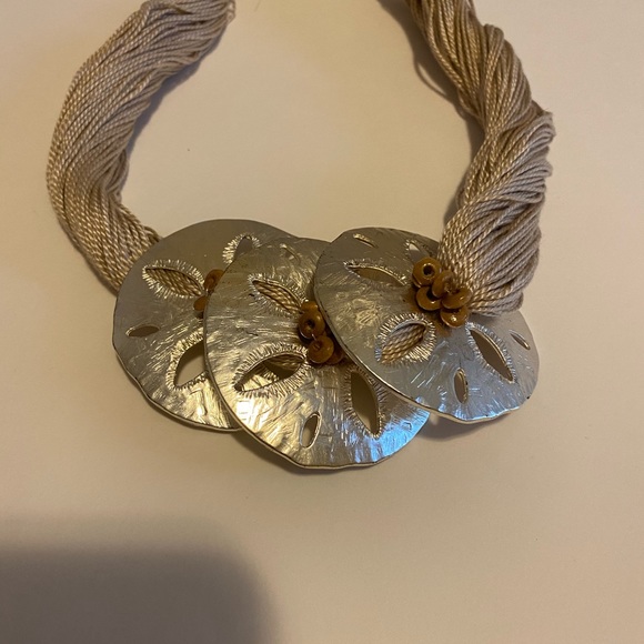 Sand Dollar Neclace - Picture 4 of 10